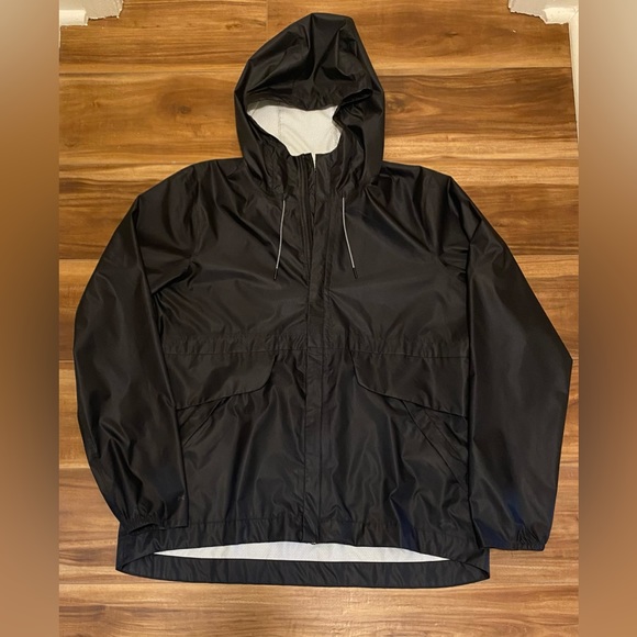 EUC UNDER ARMOUR STORM PROOF HOODED WINDBREAKER JACKET SIZE XL IN BLACK - Picture 4 of 8